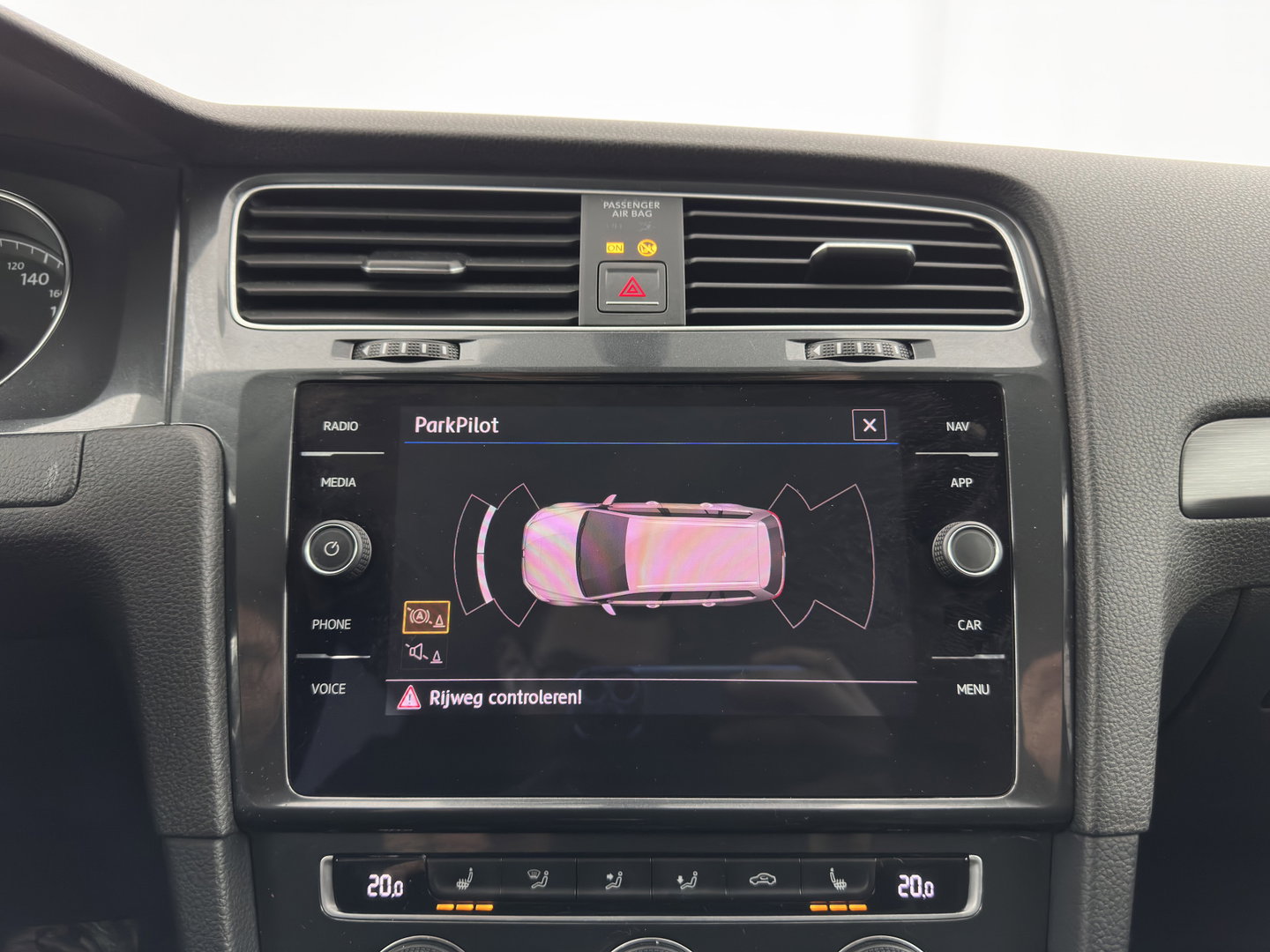 Volkswagen Golf Variant 1.0 TSI Comfortline *ADAPTIVE-CRUISE | NAVI-FULLMAP | HEATED-COMFORTSEATS | DAB | PRIVACY-GLASS | ECC | CARPLAY | PDC | TOWBAR | 16''ALU*
