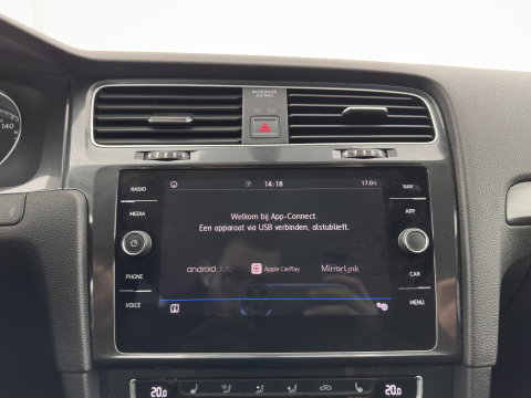 Volkswagen Golf Variant 1.0 TSI Comfortline *ADAPTIVE-CRUISE | NAVI-FULLMAP | HEATED-COMFORTSEATS | DAB | PRIVACY-GLASS | ECC | CARPLAY | PDC | TOWBAR | 16''ALU*