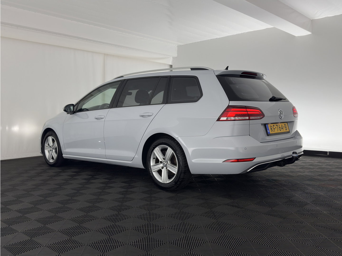Volkswagen Golf Variant 1.0 TSI Comfortline *ADAPTIVE-CRUISE | NAVI-FULLMAP | HEATED-COMFORTSEATS | DAB | PRIVACY-GLASS | ECC | CARPLAY | PDC | TOWBAR | 16''ALU*