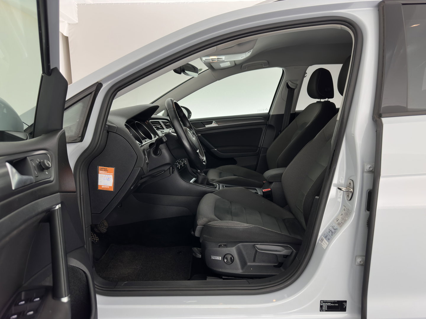 Volkswagen Golf Variant 1.0 TSI Comfortline *ADAPTIVE-CRUISE | NAVI-FULLMAP | HEATED-COMFORTSEATS | DAB | PRIVACY-GLASS | ECC | CARPLAY | PDC | TOWBAR | 16''ALU*