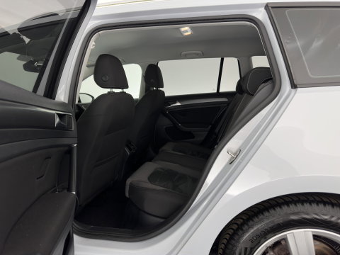 Volkswagen Golf Variant 1.0 TSI Comfortline *ADAPTIVE-CRUISE | NAVI-FULLMAP | HEATED-COMFORTSEATS | DAB | PRIVACY-GLASS | ECC | CARPLAY | PDC | TOWBAR | 16''ALU*