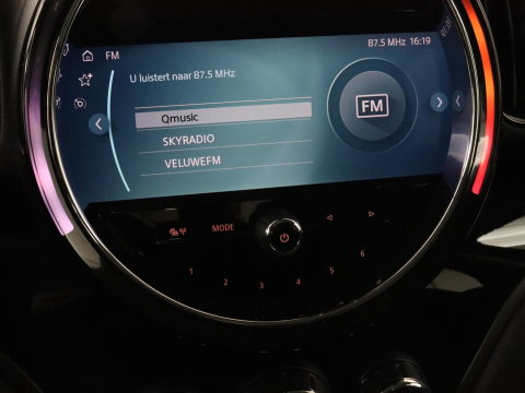 MINI Countryman 1.5 Cooper S E ALL4 Business Edition | SOH 91,5% | Leder/Alcantara | Carplay | Memory | Navigatie | Full LED | Climate control | Parkeerhulp | Cruise control | Bluetooth | PHEV | Plug In