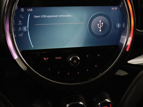 MINI Countryman 1.5 Cooper S E ALL4 Business Edition | SOH 91,5% | Leder/Alcantara | Carplay | Memory | Navigatie | Full LED | Climate control | Parkeerhulp | Cruise control | Bluetooth | PHEV | Plug In