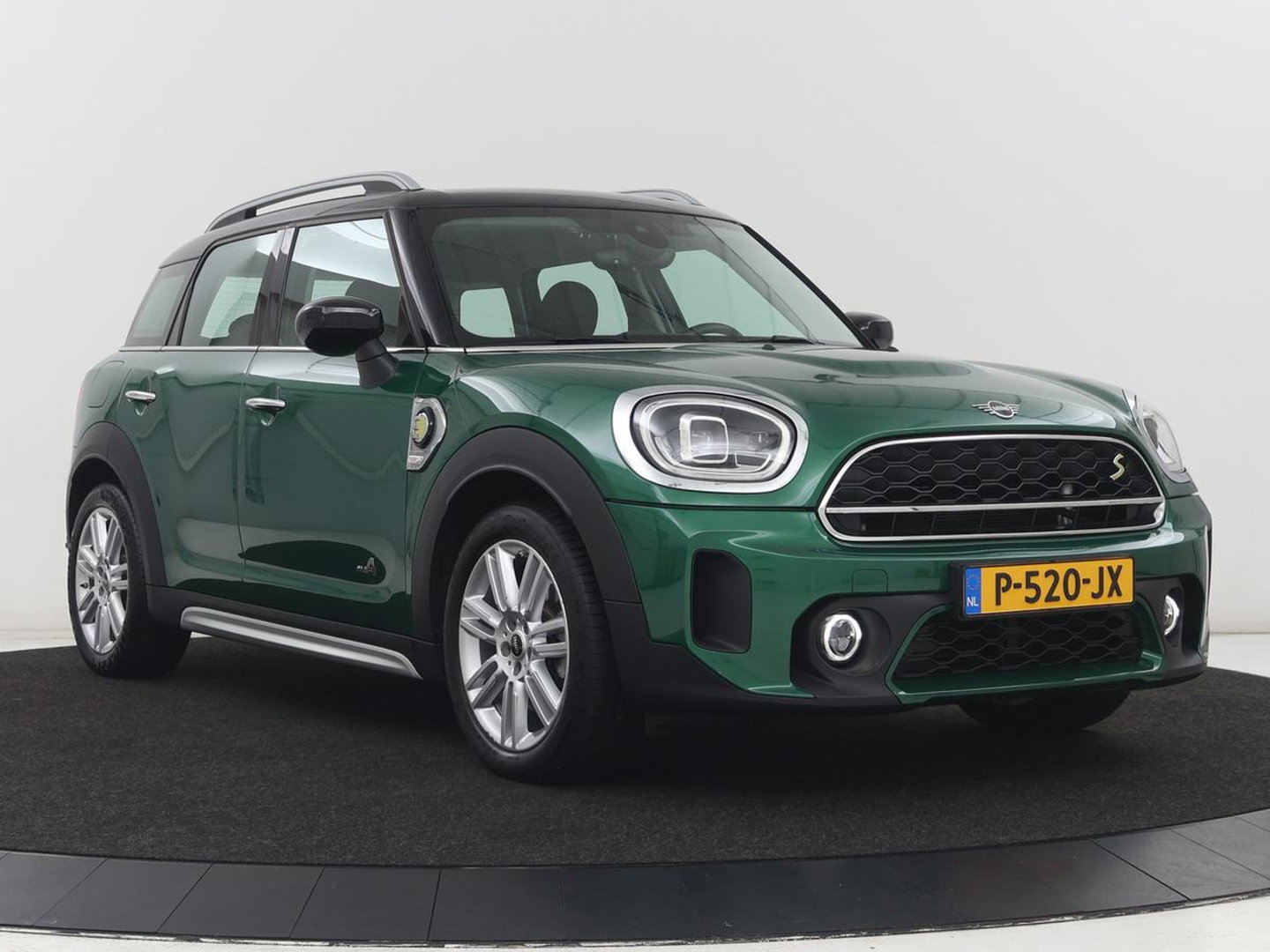 MINI Countryman 1.5 Cooper S E ALL4 Business Edition | SOH 91,5% | Leder/Alcantara | Carplay | Memory | Navigatie | Full LED | Climate control | Parkeerhulp | Cruise control | Bluetooth | PHEV | Plug In