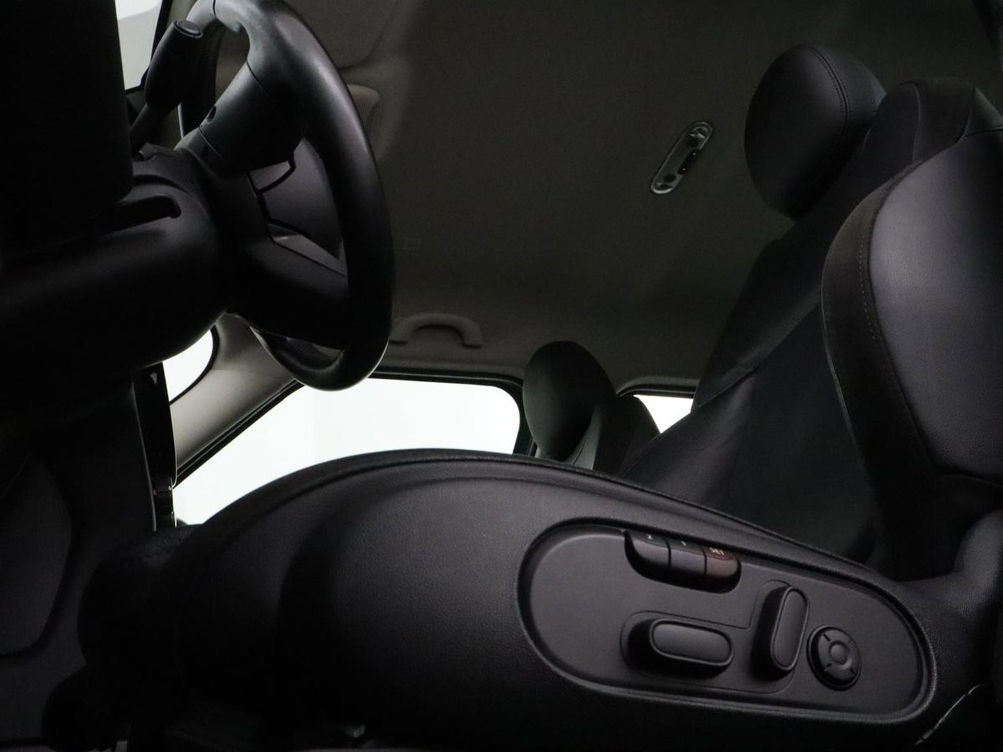MINI Countryman 1.5 Cooper S E ALL4 Business Edition | SOH 91,5% | Leder/Alcantara | Carplay | Memory | Navigatie | Full LED | Climate control | Parkeerhulp | Cruise control | Bluetooth | PHEV | Plug In