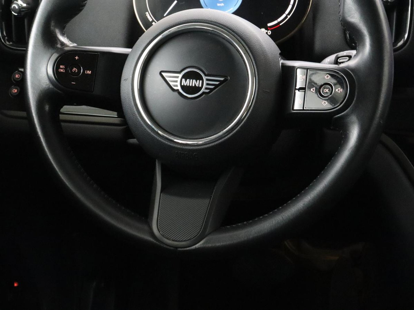 MINI Countryman 1.5 Cooper S E ALL4 Business Edition | SOH 91,5% | Leder/Alcantara | Carplay | Memory | Navigatie | Full LED | Climate control | Parkeerhulp | Cruise control | Bluetooth | PHEV | Plug In