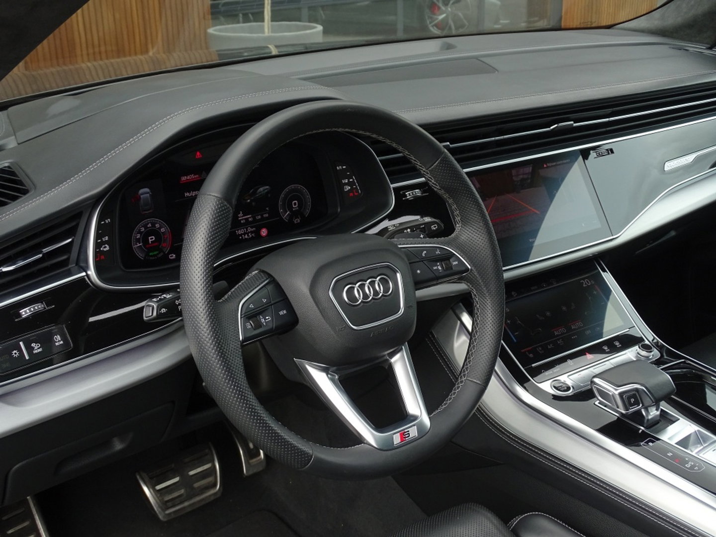 Audi Q8 55 TFSIe 381PK Quattro S-ed / Exclusive / Nachtzicht / B&O / 360