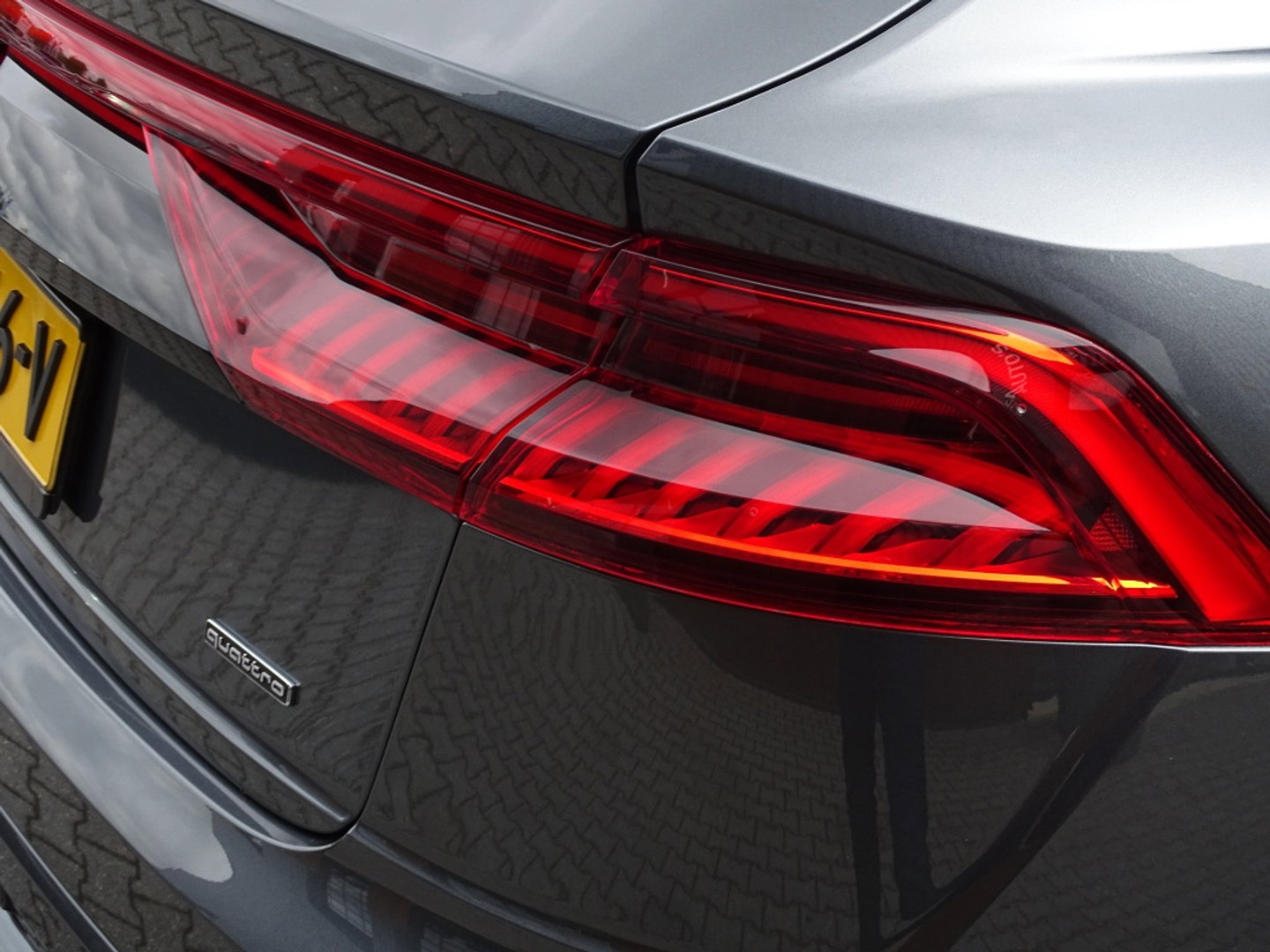 Audi Q8 55 TFSIe 381PK Quattro S-ed / Exclusive / Nachtzicht / B&O / 360