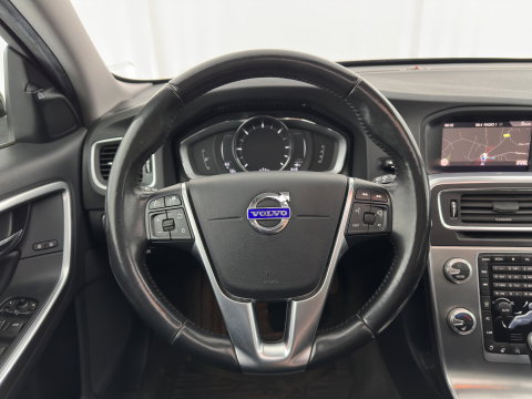 Volvo V60 2.0 D4 Polar+ Aut. *PANO | LEATHER | XENON | BLINDSPOT | MEMORY-PACK | HEATED-COMFORTSEATS | NAVI-FULLMAP | CAMERA | ADAPTIVE-CRUISE | LANE-ASSIST | TOWBAR | 18''ALU*