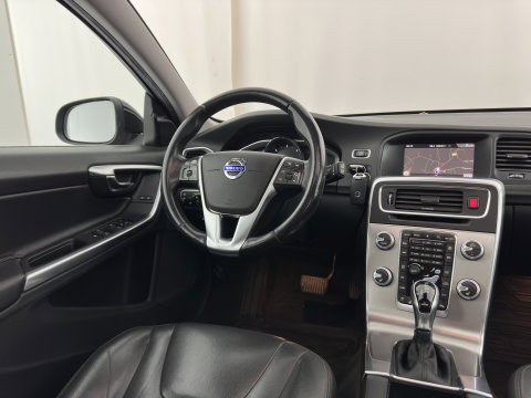 Volvo V60 2.0 D4 Polar+ Aut. *PANO | LEATHER | XENON | BLINDSPOT | MEMORY-PACK | HEATED-COMFORTSEATS | NAVI-FULLMAP | CAMERA | ADAPTIVE-CRUISE | LANE-ASSIST | TOWBAR | 18''ALU*
