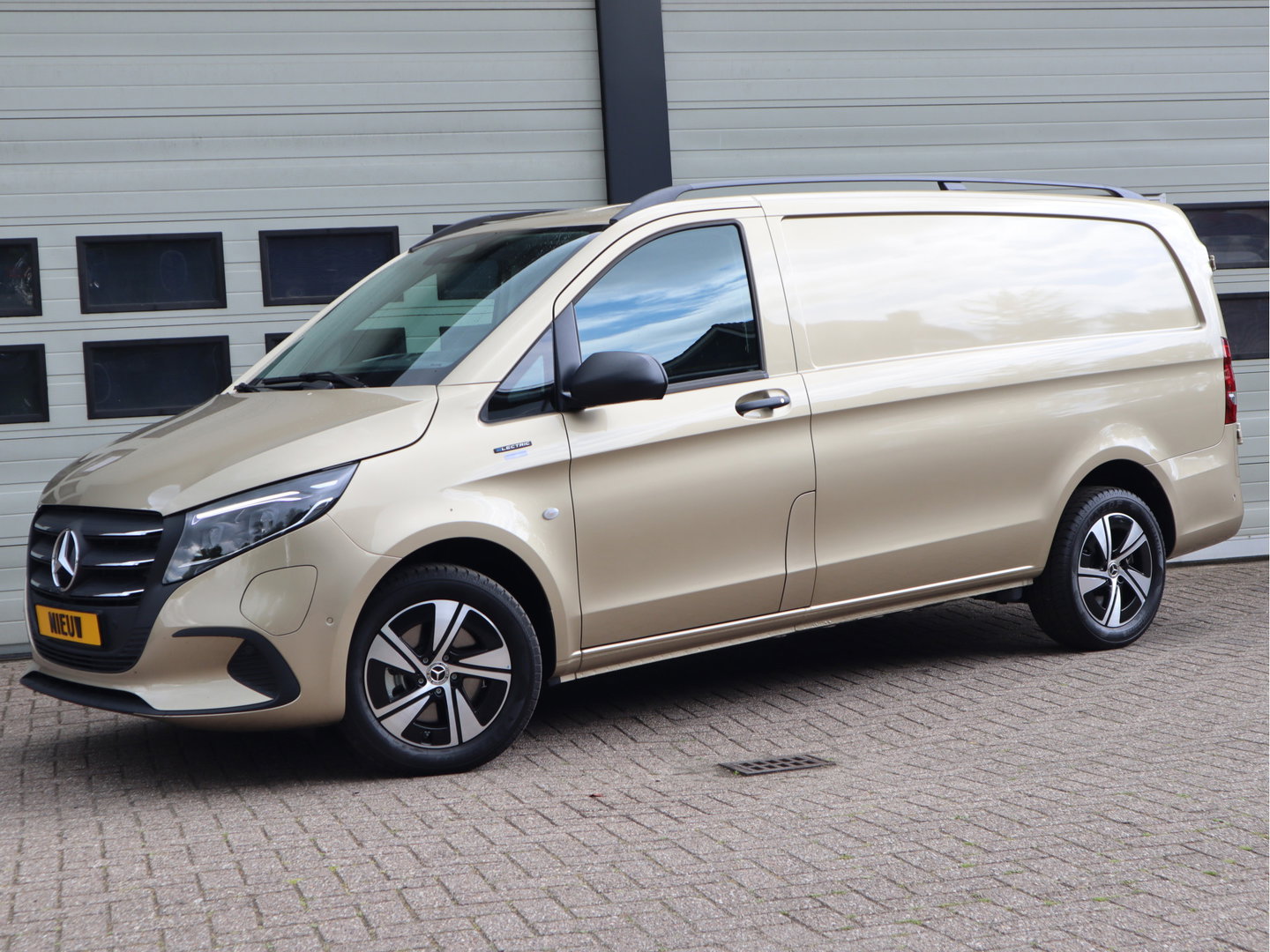 Mercedes-Benz eVito 112 66 kWh SoH 98,9 % L2 Lang PRO - LED - Navi - Snelladen