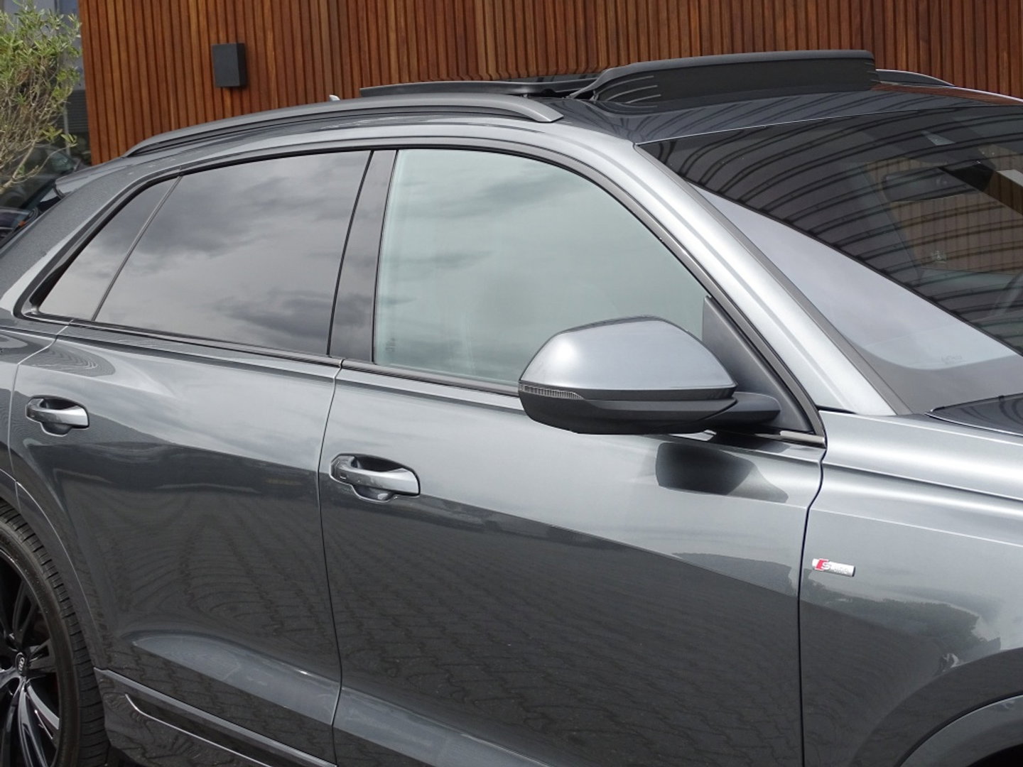 Audi Q8 55 TFSIe 381PK Quattro S-ed / Exclusive / Nachtzicht / B&O / 360