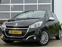 Peugeot 208 - 1.2 PureTech Allure 110pk | Nieuwe Motor | Volautomaat | Apple Carplay/Android Auto | Cruise control | Dab | Lichtmetalen velgen 16" | Parkeersensor achter | Trekhaak | Dealer onderhouden!