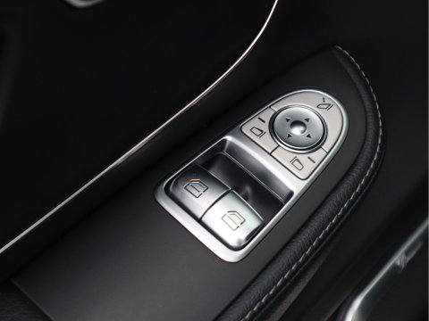Mercedes-Benz EQV 300 Accu 100 kWh L2 Lang 8 Persoons SoH 95,9% Vol opties - Airmatic - Pano