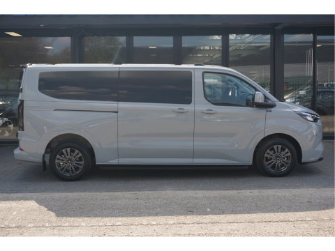 Ford Transit Custom 320L 2.5 PHEV 233PK Dubbel Cabine JWR Edition PRIJS INCL. BPM !! 13" Navi, Adap. Cruise, Camera, 18" LM, Trekhaak!! NR. HYBDCG