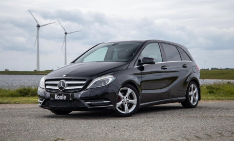 Mercedes-Benz B-Klasse 180 Ambition AUTOMAAT / CRUISE CONTROLE / NAVI / TREKHAAK / LEER
