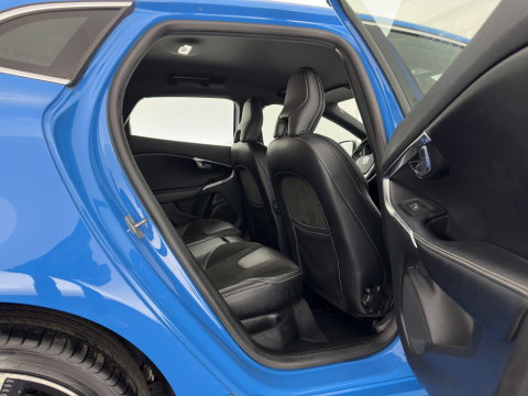 Volvo V40 2.0 D2 R-Design Business (INCL-BTW) *LEATHER-MICROFIBRE | NAVI-FULLMAP | SPORTSEATS | ECC | PDC | CRUISE | 18''ALU*