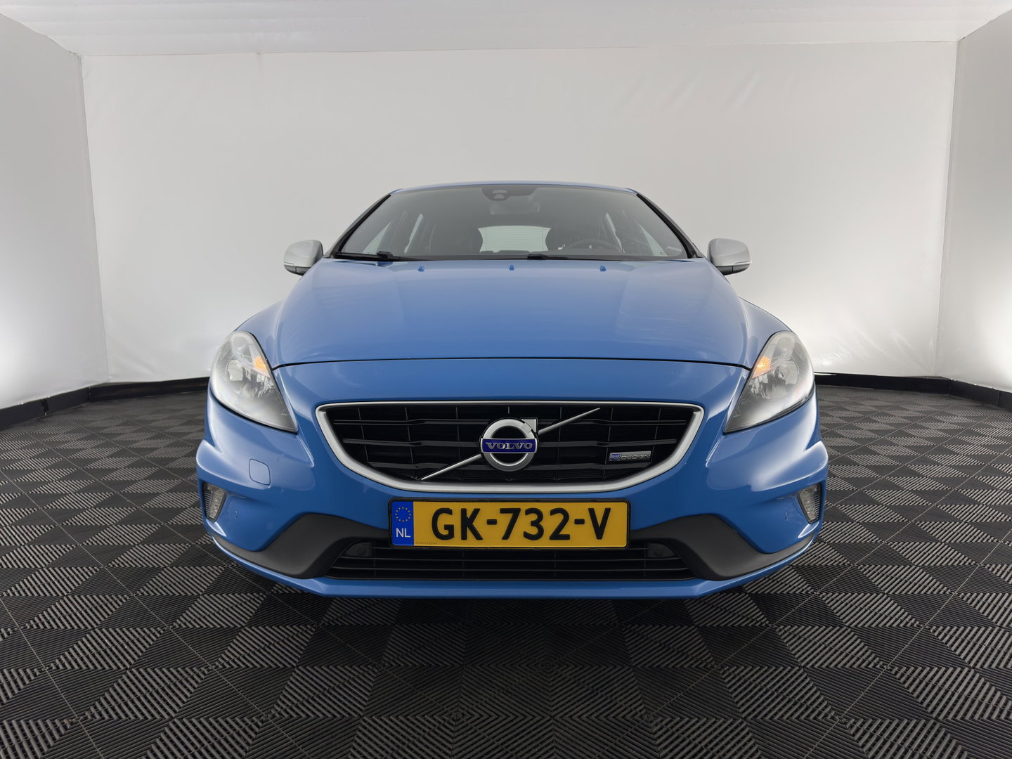 Volvo V40 2.0 D2 R-Design Business (INCL-BTW) *LEATHER-MICROFIBRE | NAVI-FULLMAP | SPORTSEATS | ECC | PDC | CRUISE | 18''ALU*