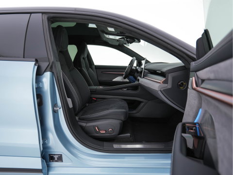 ZEEKR 001 AWD Privilege 100 kWh [ 3-Fase-22 kW] {SOH-94%} (INCL-BTW) Aut. *PANO | LEATHER-MICROFIBRE | FULL-LED | BLINDSPOT | ADAPTIVE-CRUISE | YAMAHA-SOUND | HEATED-COMFORTSEATS | AMBIENTLIGHT | AIRSUSPENSION | NAVI-FULLMAP | PRIVACY-GLASS |  ....