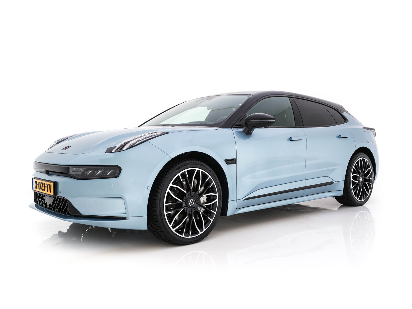 ZEEKR 001 AWD Privilege 100 kWh [ 3-Fase-22 kW] {SOH-94%} (INCL-BTW) Aut. *PANO | LEATHER-MICROFIBRE | FULL-LED | BLINDSPOT | ADAPTIVE-CRUISE | YAMAHA-SOUND | HEATED-COMFORTSEATS | AMBIENTLIGHT | AIRSUSPENSION | NAVI-FULLMAP | PRIVACY-GLASS |  ....