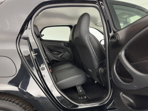 Smart Forfour EQ Essential 18 kWh [ 3-Fase-22kW ] {SOH-93%} (INCL-BTW) *LEATHER | HEATED-COMFORTSEATS | PRIVACY-GLASS | AIRCO | CRUISE | 15''ALU*