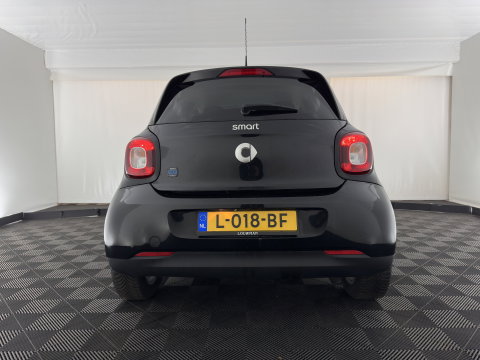 Smart Forfour EQ Essential 18 kWh [ 3-Fase-22kW ] {SOH-93%} (INCL-BTW) *LEATHER | HEATED-COMFORTSEATS | PRIVACY-GLASS | AIRCO | CRUISE | 15''ALU*