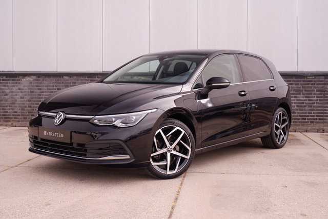 Volkswagen Golf - 1.4 eHybrid Style | Carplay | Camera | Memory | Navi | Sfeerverlichting | LED