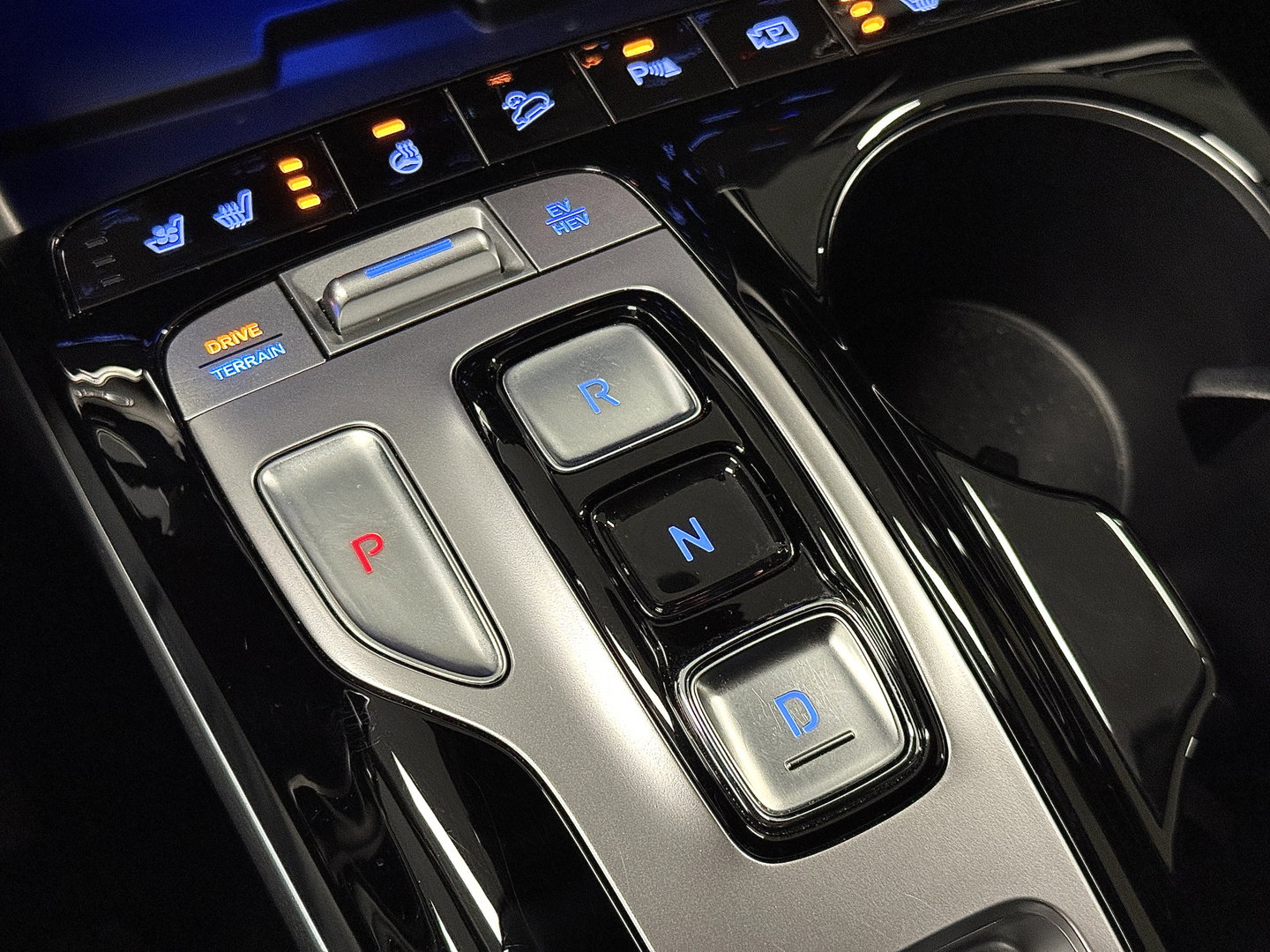 Hyundai Tucson 1.6 T-GDI PHEV Premium Sky 4WD | Panoramadak | Krell Audio | 360° Camera | Apple Carplay | Android Auto | Stuurverwarming | Stoelverwarming / ventilatie | Adaptieve Cruise Control | Afneembare Trekhaak |