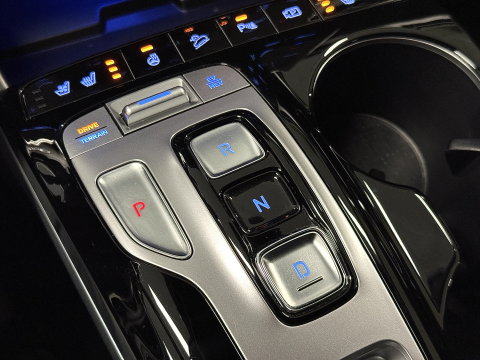 Hyundai Tucson 1.6 T-GDI PHEV Premium Sky 4WD | Panoramadak | Krell Audio | 360° Camera | Apple Carplay | Android Auto | Stuurverwarming | Stoelverwarming / ventilatie | Adaptieve Cruise Control | Afneembare Trekhaak |