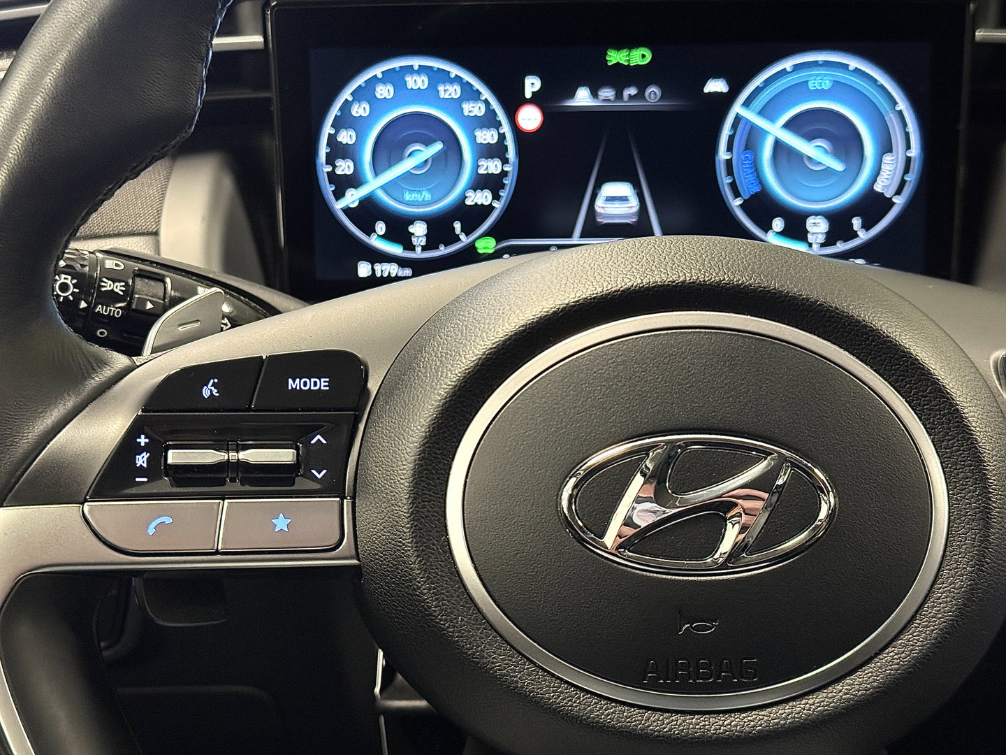Hyundai Tucson 1.6 T-GDI PHEV Premium Sky 4WD | Panoramadak | Krell Audio | 360° Camera | Apple Carplay | Android Auto | Stuurverwarming | Stoelverwarming / ventilatie | Adaptieve Cruise Control | Afneembare Trekhaak |
