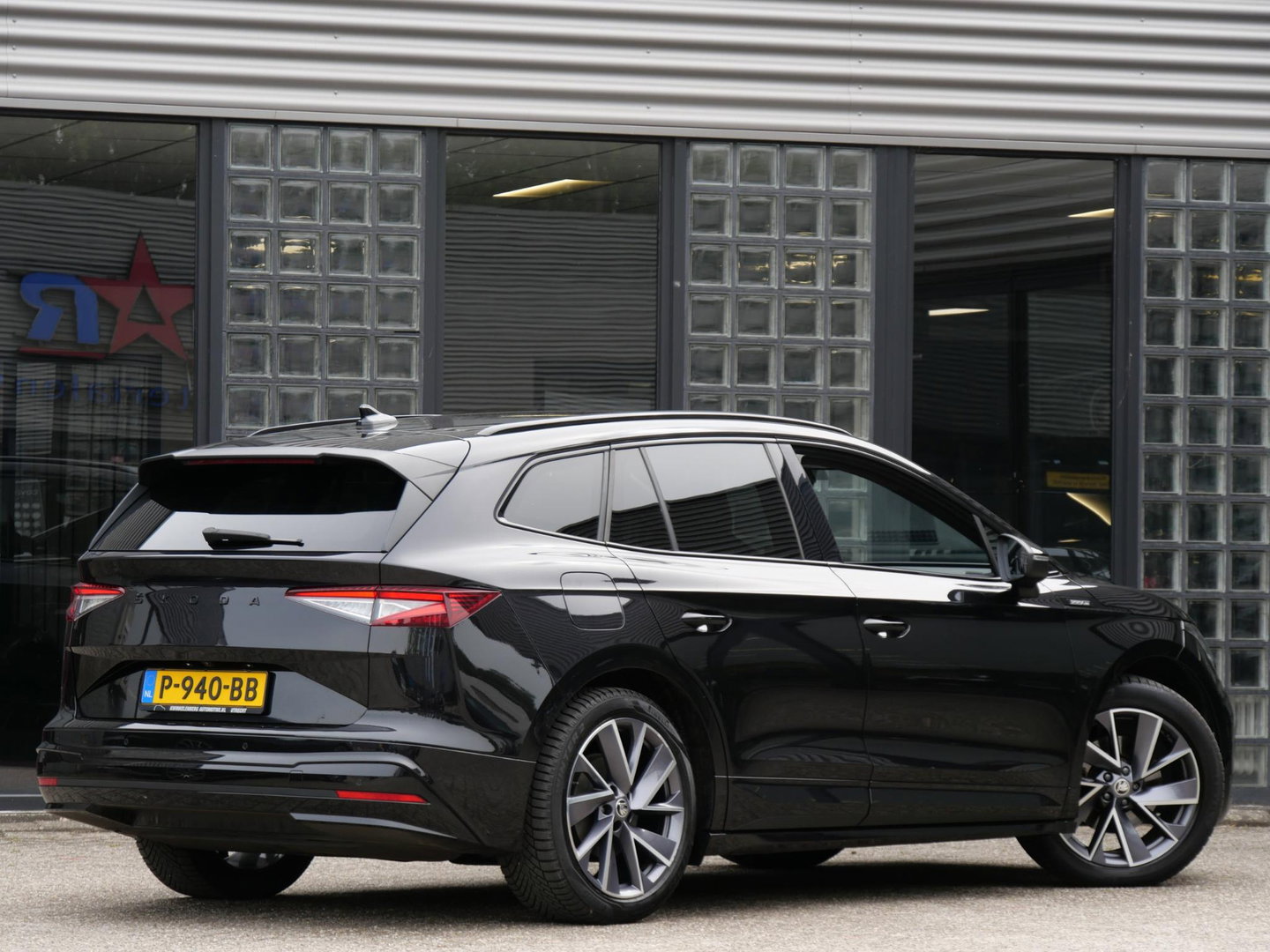 Škoda Enyaq iV 80 SPORTLINE/ MATRIX LED/ SOH 93%