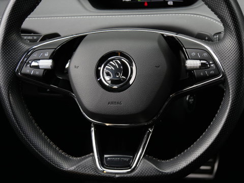 Škoda Enyaq iV 80 SPORTLINE/ MATRIX LED/ SOH 93%