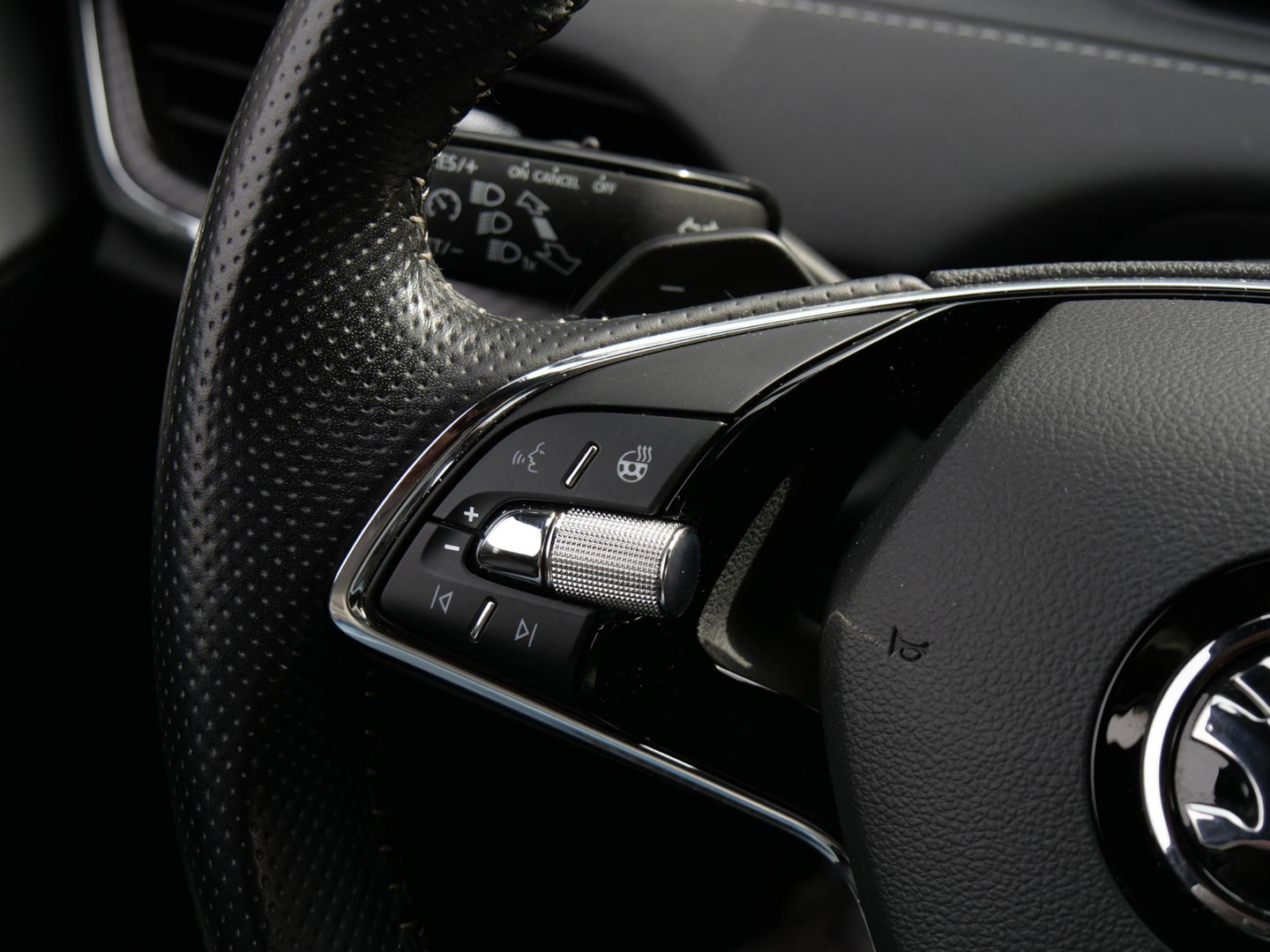 Škoda Enyaq iV 80 SPORTLINE/ MATRIX LED/ SOH 93%