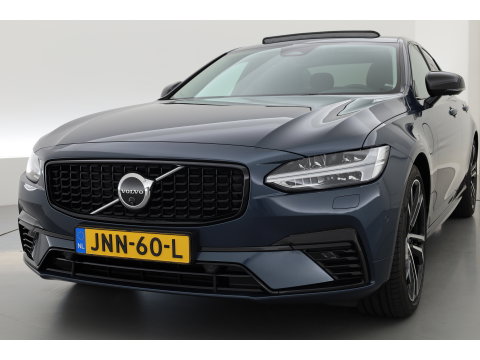 Volvo S90 2.0 T8 AWD Plus Dark | Luchtvering | Pano | Blis | ACC | Elek. stoel+mem. | Stuur- & 4x stoelverw. | H&K | 20" |