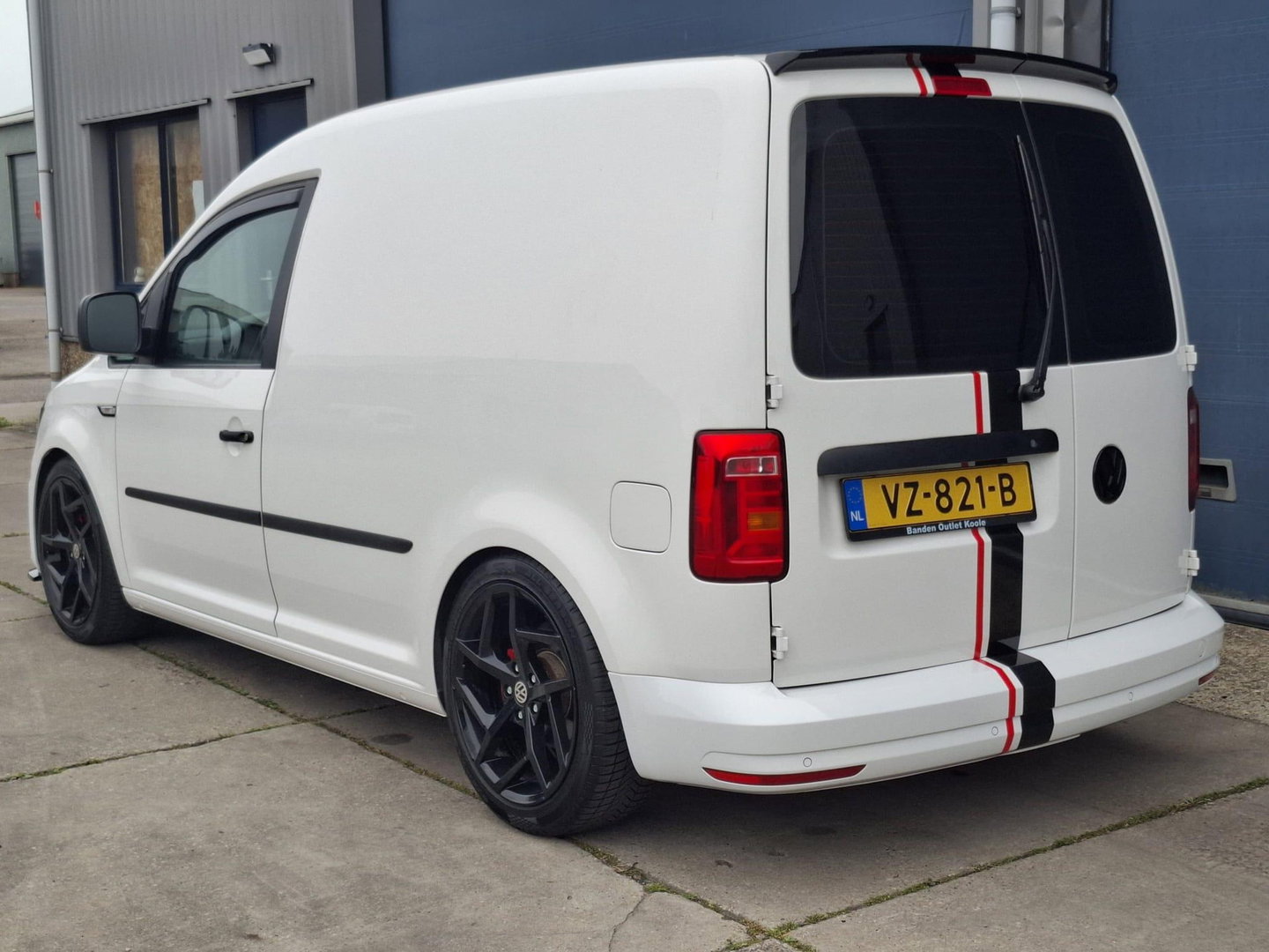 Volkswagen Caddy 2.0 TDI L1H1 BMT Comfortline VERLAAGD / AIRCO / STOEL VERWARMING / EURO 6 / NAVI / MARGE AUTO !!