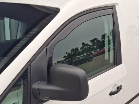 Volkswagen Caddy 2.0 TDI L1H1 BMT Comfortline VERLAAGD / AIRCO / STOEL VERWARMING / EURO 6 / NAVI / MARGE AUTO !!