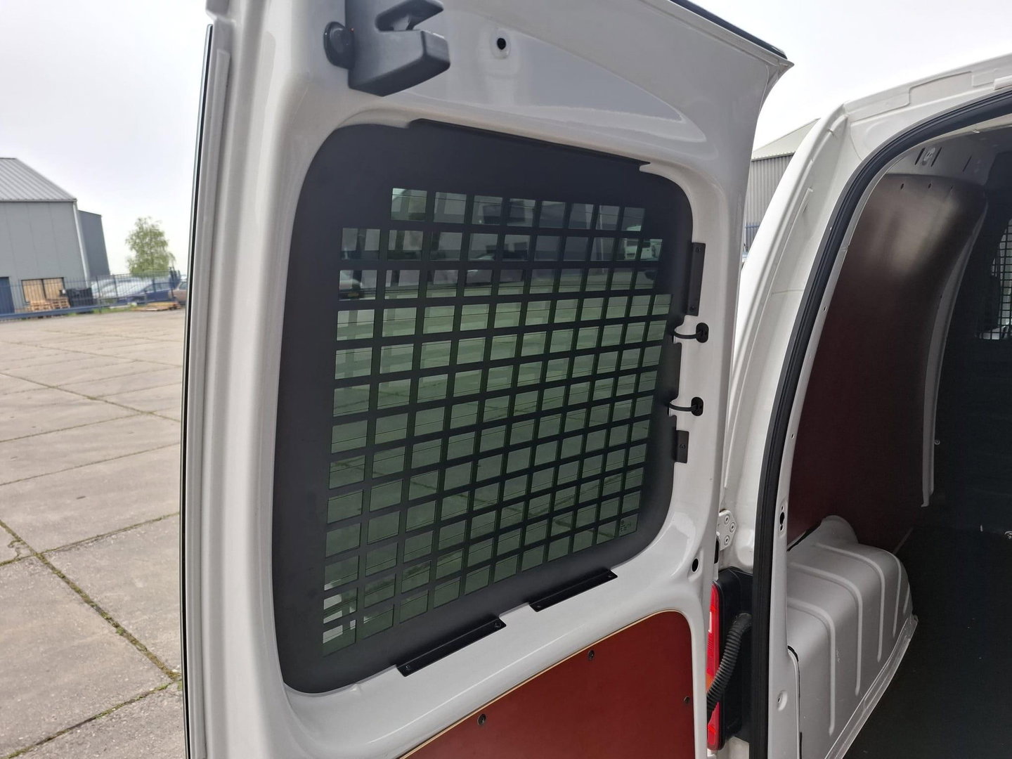 Volkswagen Caddy 2.0 TDI L1H1 BMT Comfortline VERLAAGD / AIRCO / STOEL VERWARMING / EURO 6 / NAVI / MARGE AUTO !!