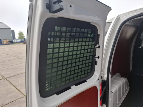 Volkswagen Caddy 2.0 TDI L1H1 BMT Comfortline VERLAAGD / AIRCO / STOEL VERWARMING / EURO 6 / NAVI / MARGE AUTO !!
