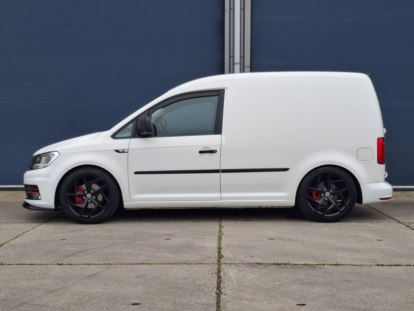 Volkswagen Caddy 2.0 TDI L1H1 BMT Comfortline VERLAAGD / AIRCO / STOEL VERWARMING / EURO 6 / NAVI / MARGE AUTO !!