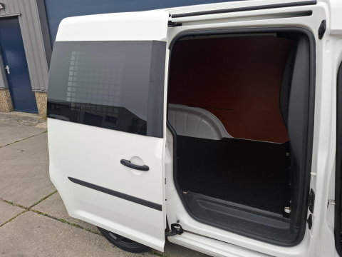 Volkswagen Caddy 2.0 TDI L1H1 BMT Comfortline VERLAAGD / AIRCO / STOEL VERWARMING / EURO 6 / NAVI / MARGE AUTO !!
