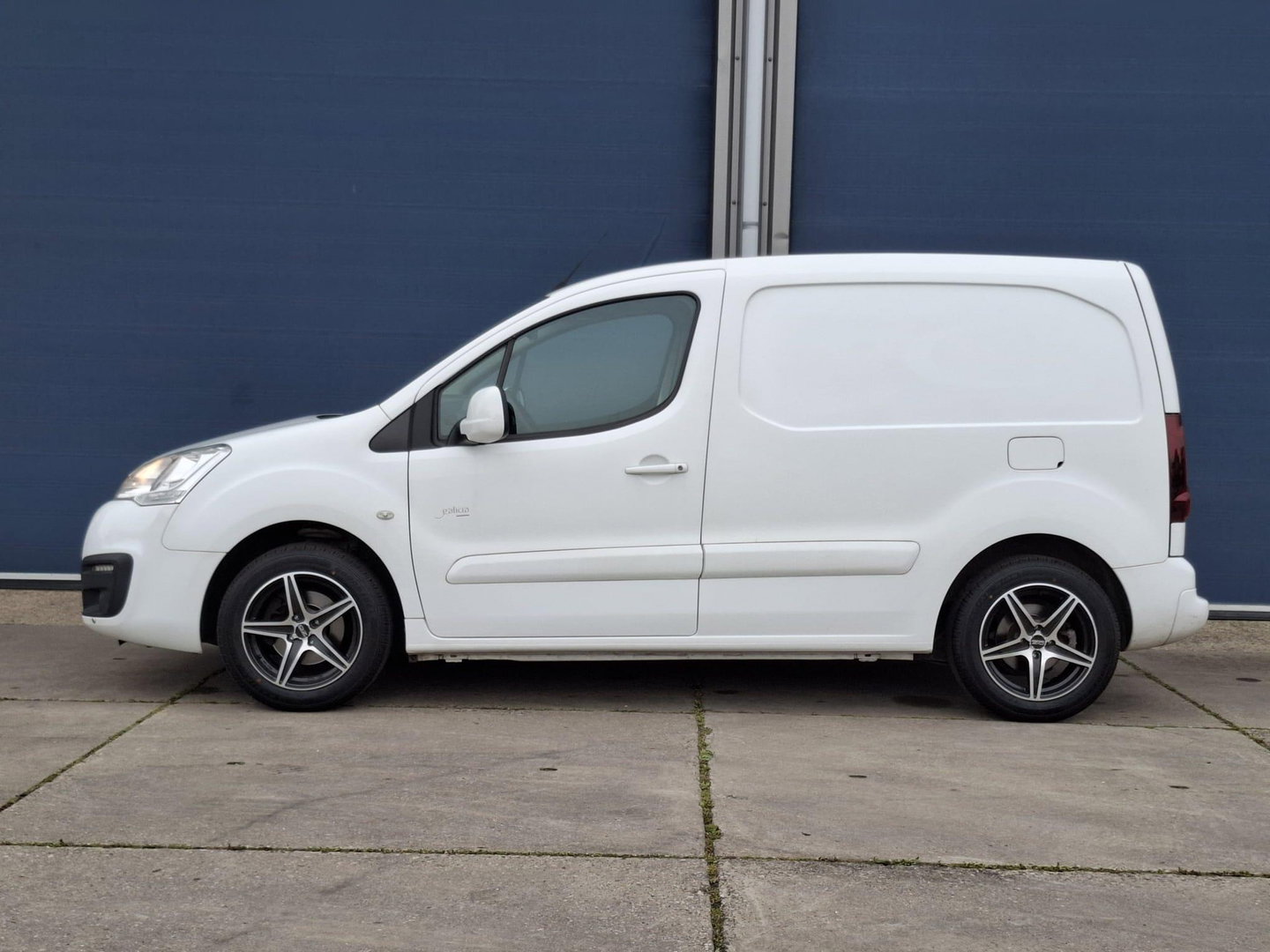 Peugeot Partner 120 1.6 BlueHDi 75 L1 Première AIRCO / CRUISE CONTROLE / EURO 6 / 1 STE EIGENAAR / DEALER ONDERHOUDEN