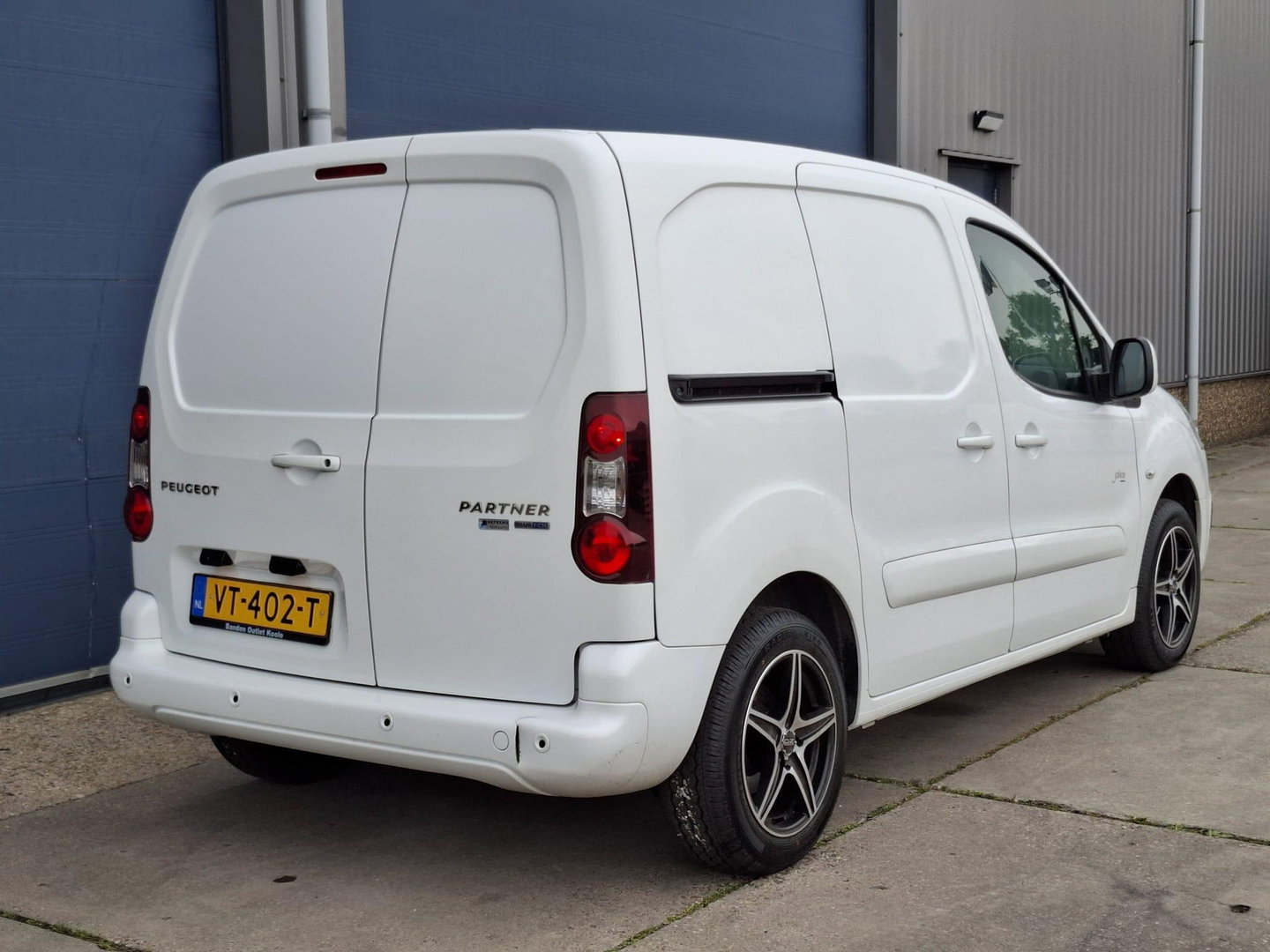 Peugeot Partner 120 1.6 BlueHDi 75 L1 Première AIRCO / CRUISE CONTROLE / EURO 6 / 1 STE EIGENAAR / DEALER ONDERHOUDEN
