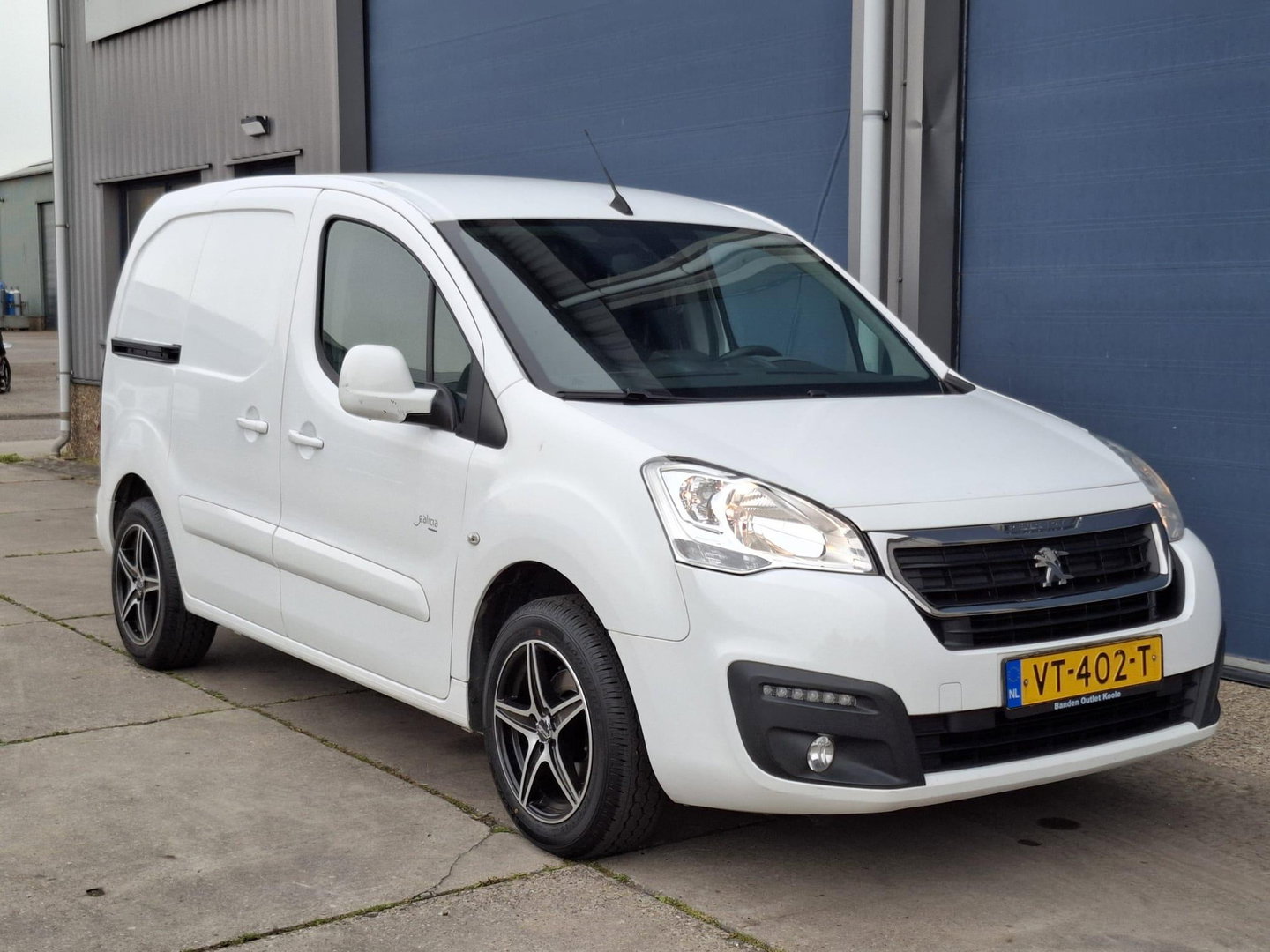 Peugeot Partner 120 1.6 BlueHDi 75 L1 Première AIRCO / CRUISE CONTROLE / EURO 6 / 1 STE EIGENAAR / DEALER ONDERHOUDEN