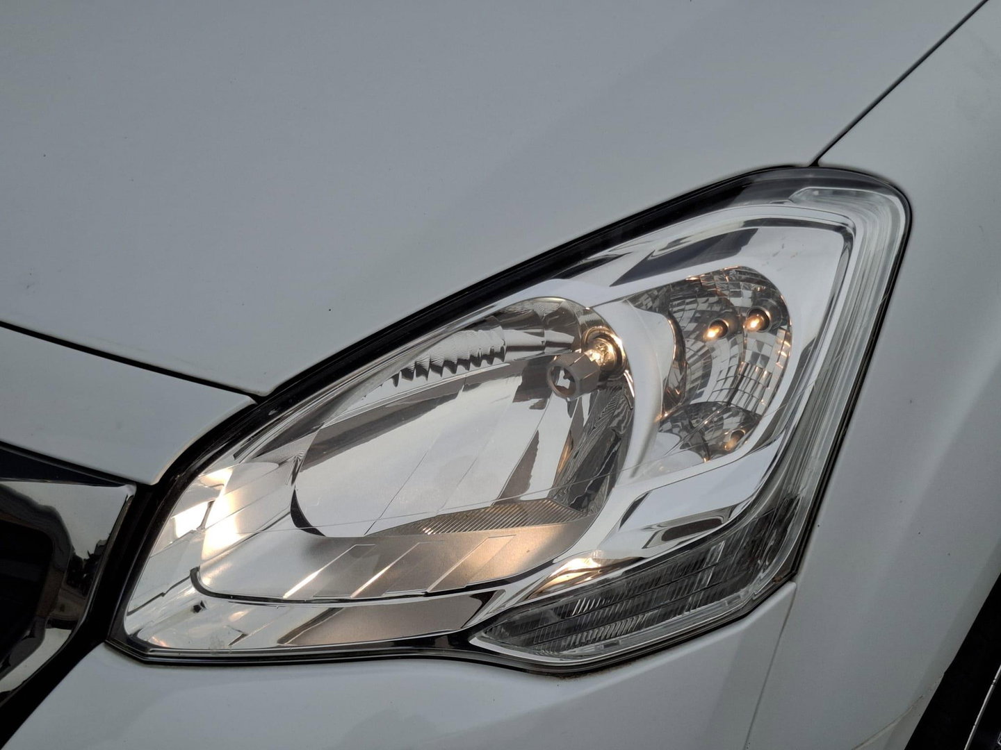 Peugeot Partner 120 1.6 BlueHDi 75 L1 Première AIRCO / CRUISE CONTROLE / EURO 6 / 1 STE EIGENAAR / DEALER ONDERHOUDEN