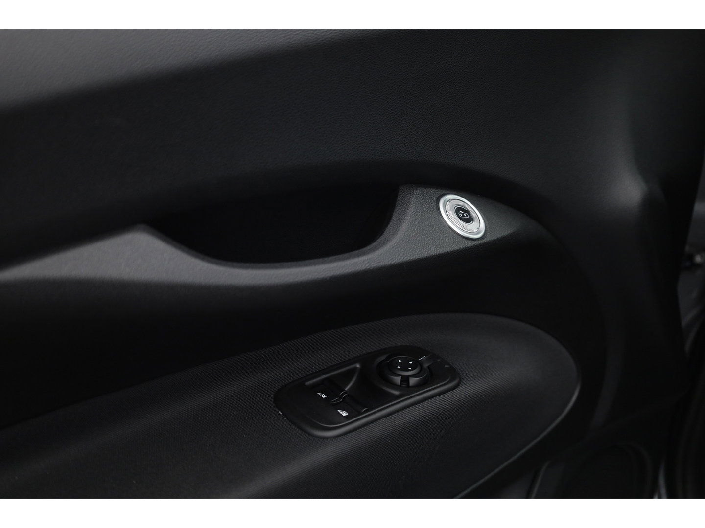 Fiat 500 42 kWh | SOH 95 % | Navi by App | Camera | Apple CarPlay | Stoelverw. | Keyless | Dodehoekdet.