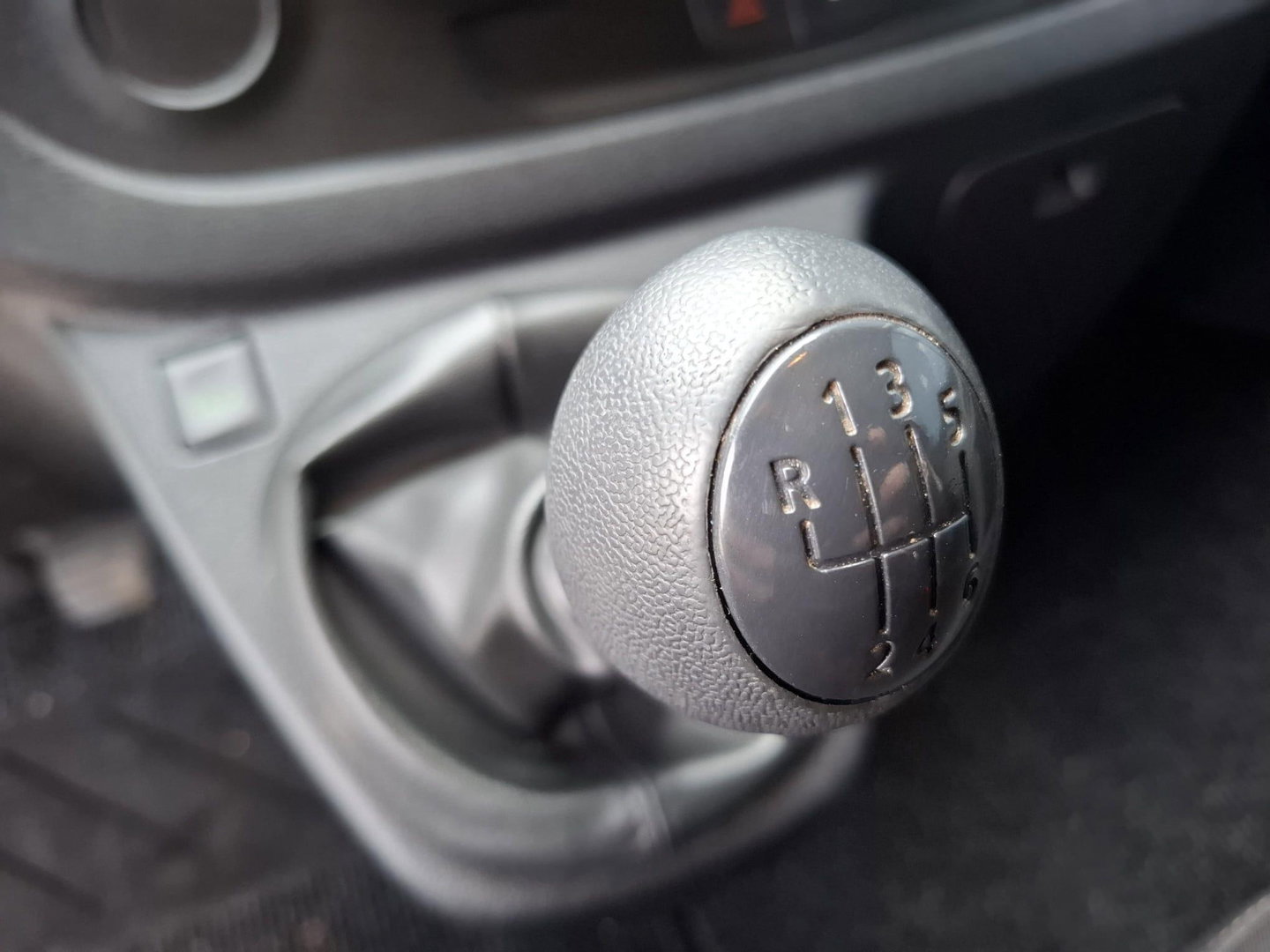Renault Trafic 1.6 dCi T29 L2H1 DC Comfort DUBBEL CABINE / CRUISE CONTROLE / DEALER ONDERHOUDEN / NAVI