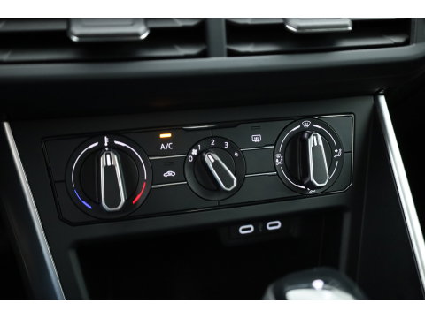 Volkswagen Polo 1.0 TSI Life DSG | Digi Dashboard | Apple CarPlay & Android Auto | Cruise Ctrl. | Airco | LED