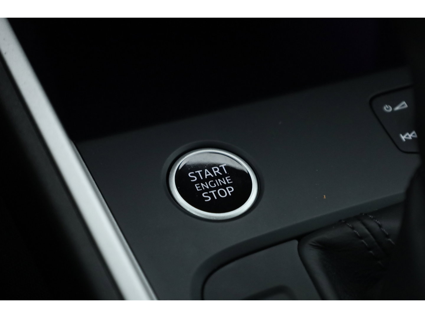 Audi A1 Sportback 40 TFSI S Line 200pk! | Digi. Dashboard | Apple CarPlay | Keyless | Stoelverw. | Cruise Ctrl. | Sfeerverl.