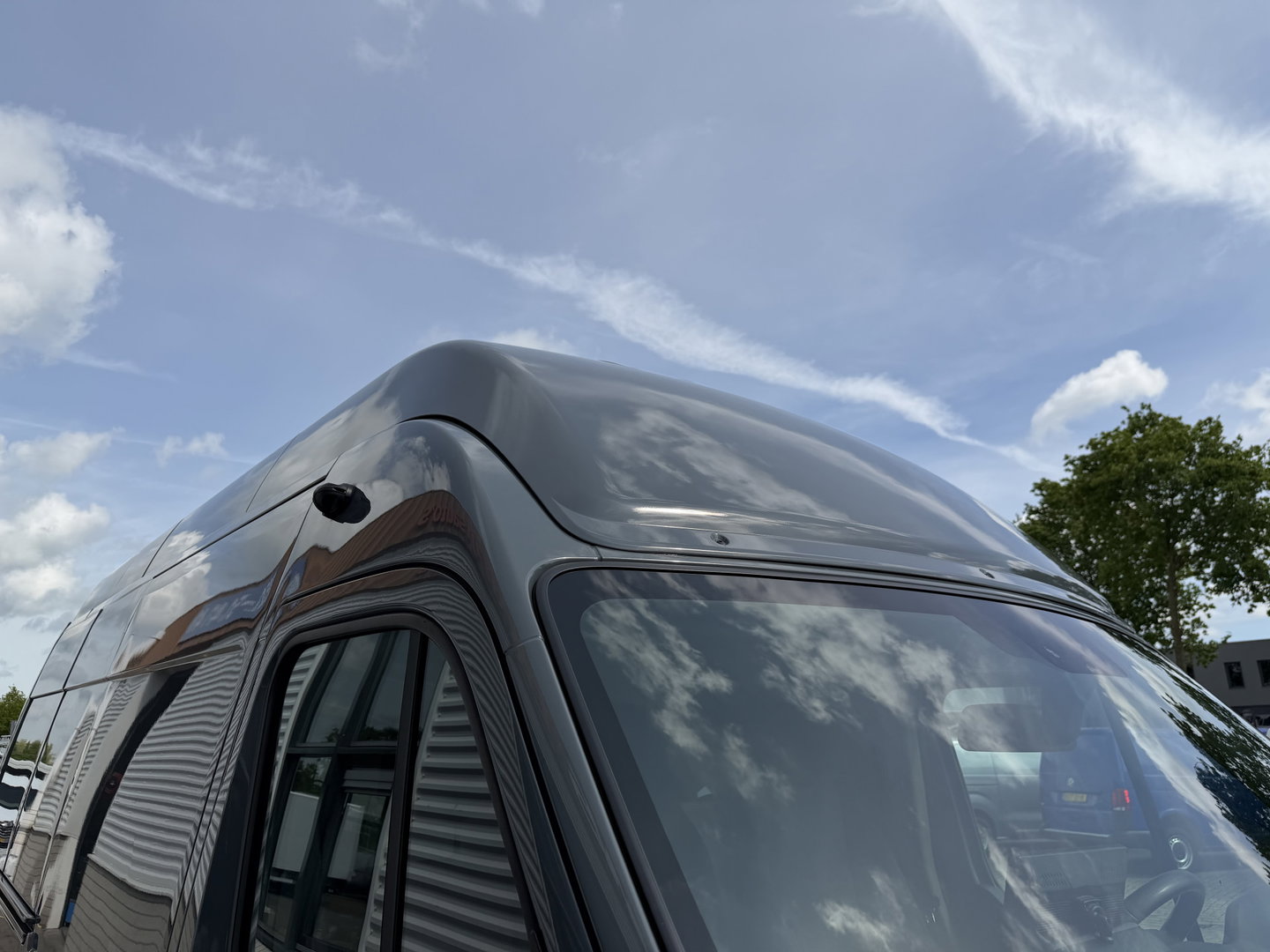 Renault Master T35 2.3 dCi 150pk L3H3 Energy Comfort / vaste prijs rijklaar € 21.950 ex btw / lease vanaf € 358 / ideaal voor camper ombouw / trekhaak / camera's rondom !