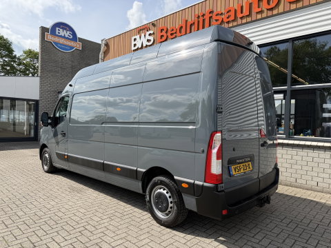 Renault Master T35 2.3 dCi 150pk L3H3 Energy Comfort / vaste prijs rijklaar € 21.950 ex btw / lease vanaf € 358 / ideaal voor camper ombouw / trekhaak / camera's rondom !